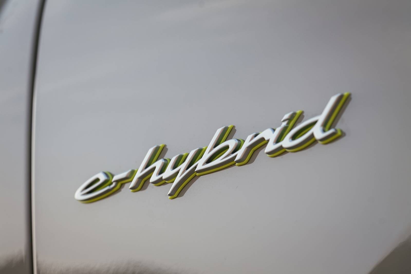 2024 Porsche Cayenne exterior FBDG