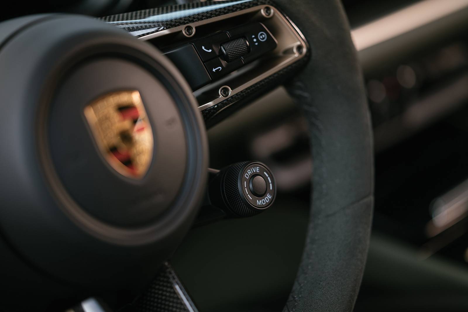 2024 Porsche Cayenne front safety DETAIL