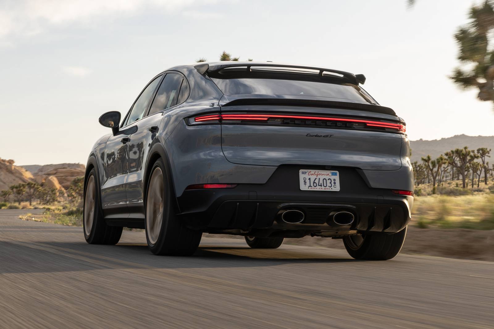 2024 Porsche Cayenne exterior FQ