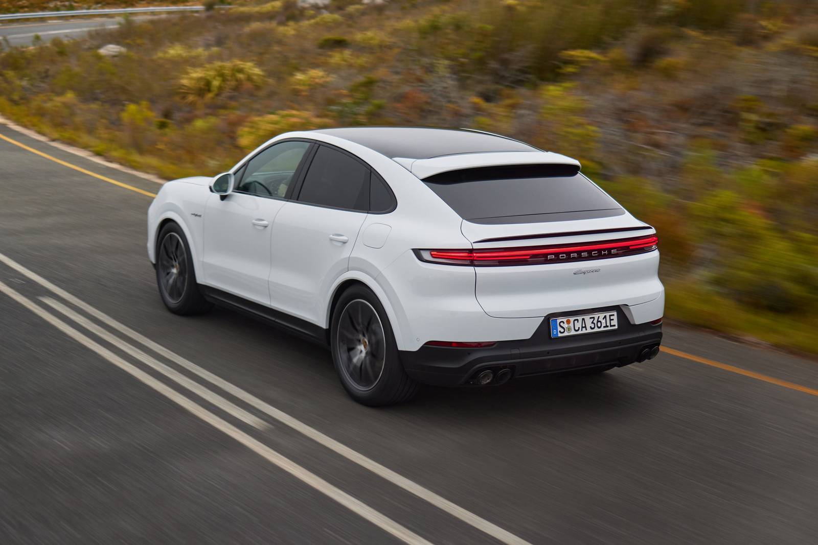 2025 Porsche Cayenne exterior FQ