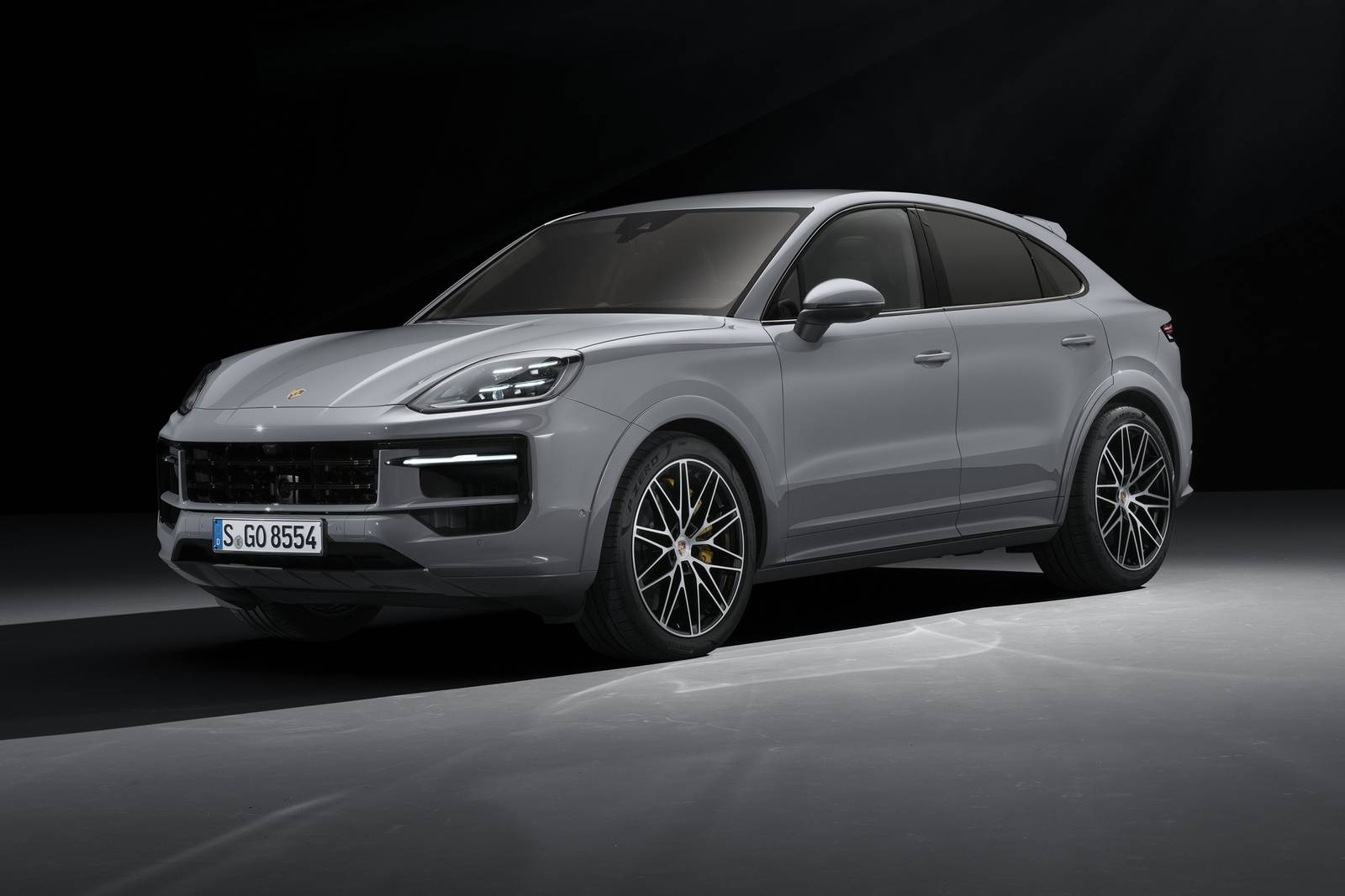 2025 Porsche Cayenne exterior FQ