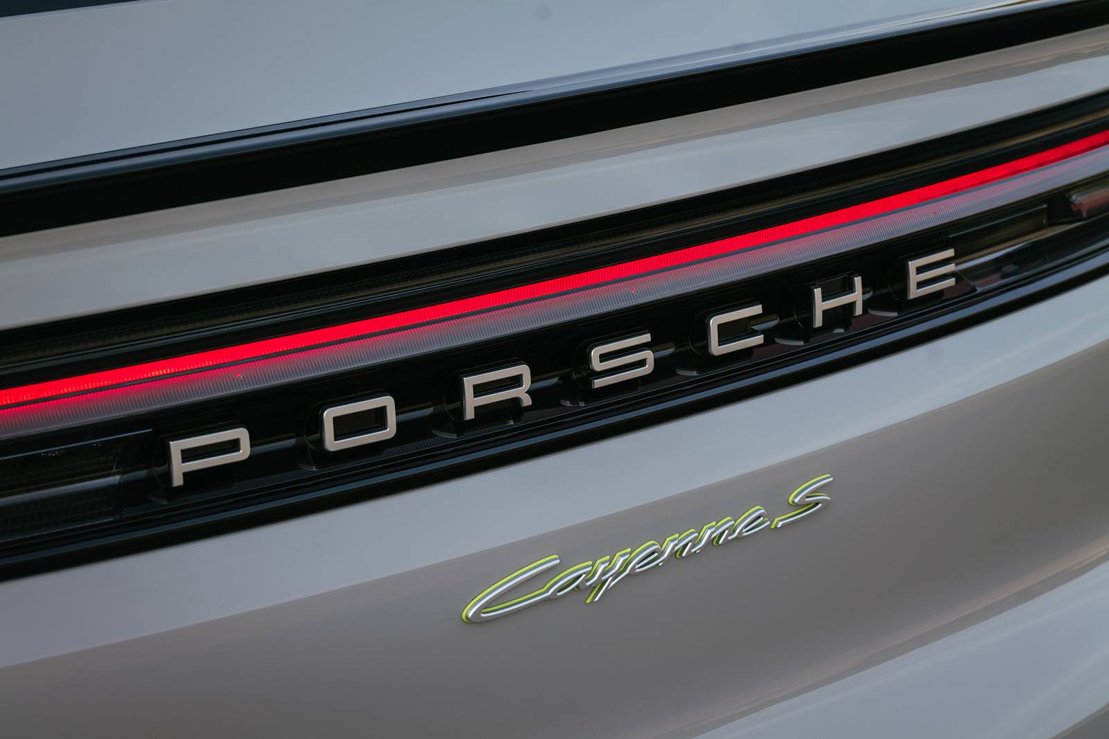 2025 Porsche Cayenne exterior RBDG