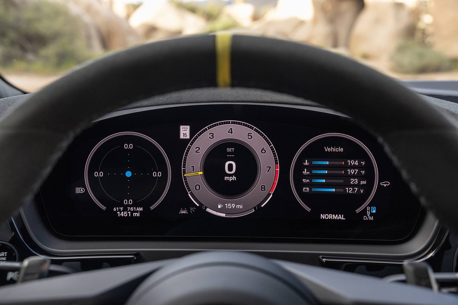 2025 Porsche Cayenne interior G