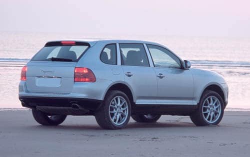 2003 Porsche Cayenne exterior F