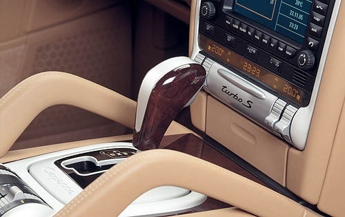 2006 Porsche Cayenne interior CC