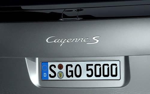 2010 Porsche Cayenne exterior FBDG