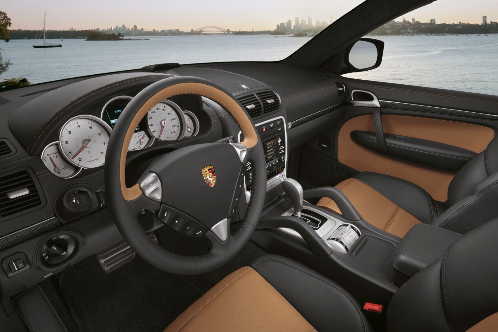 2010 Porsche Cayenne interior I