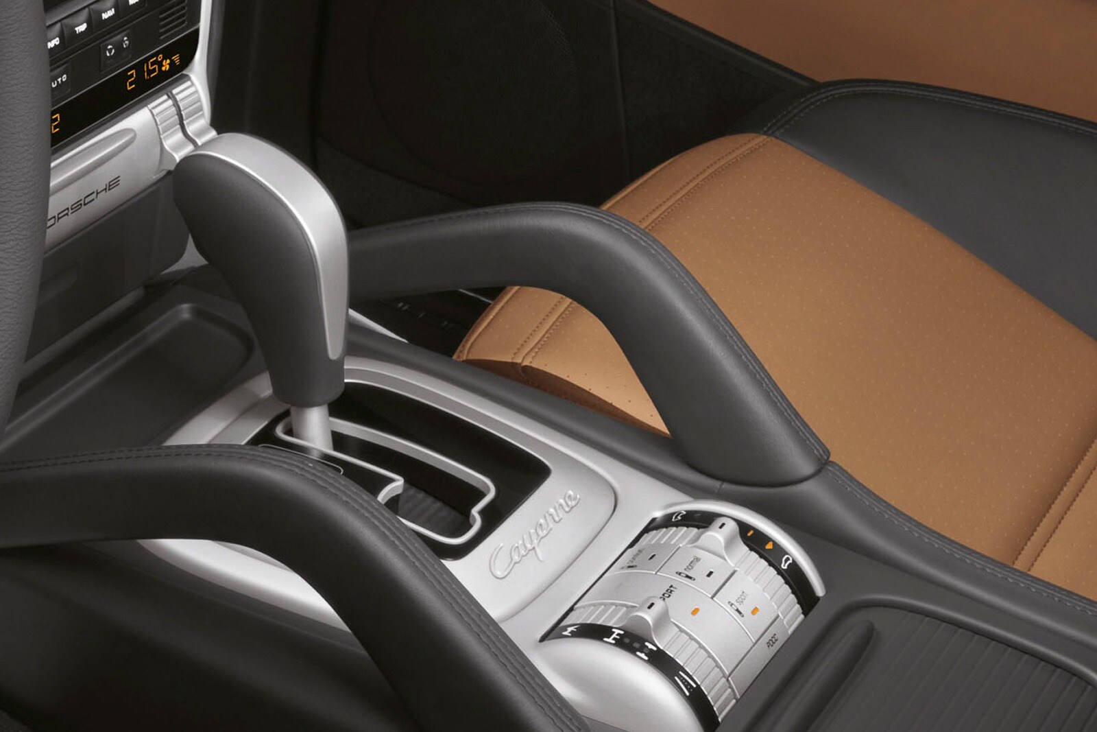 2010 Porsche Cayenne interior SHF