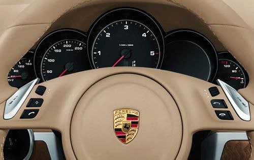 2012 Porsche Cayenne interior G