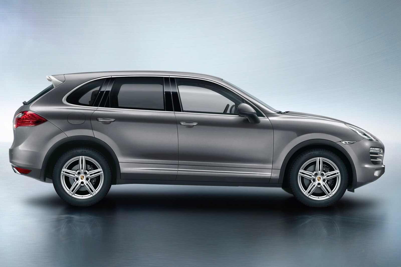 2014 Porsche Cayenne exterior RQ