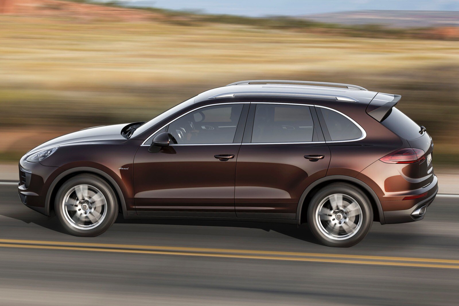 2016 Porsche Cayenne exterior FQ