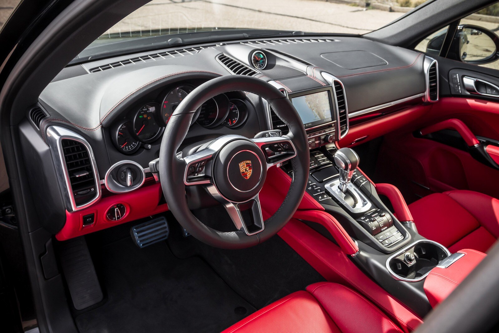 2017 Porsche Cayenne interior I
