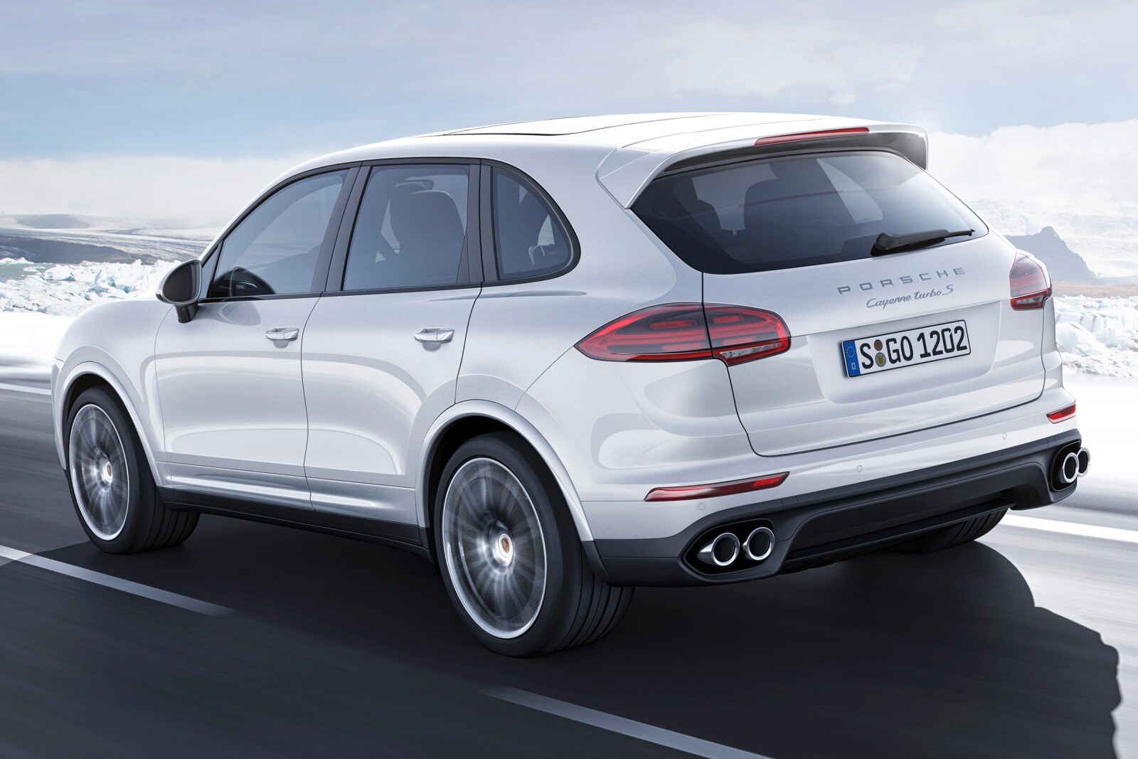 2017 Porsche Cayenne exterior FQ