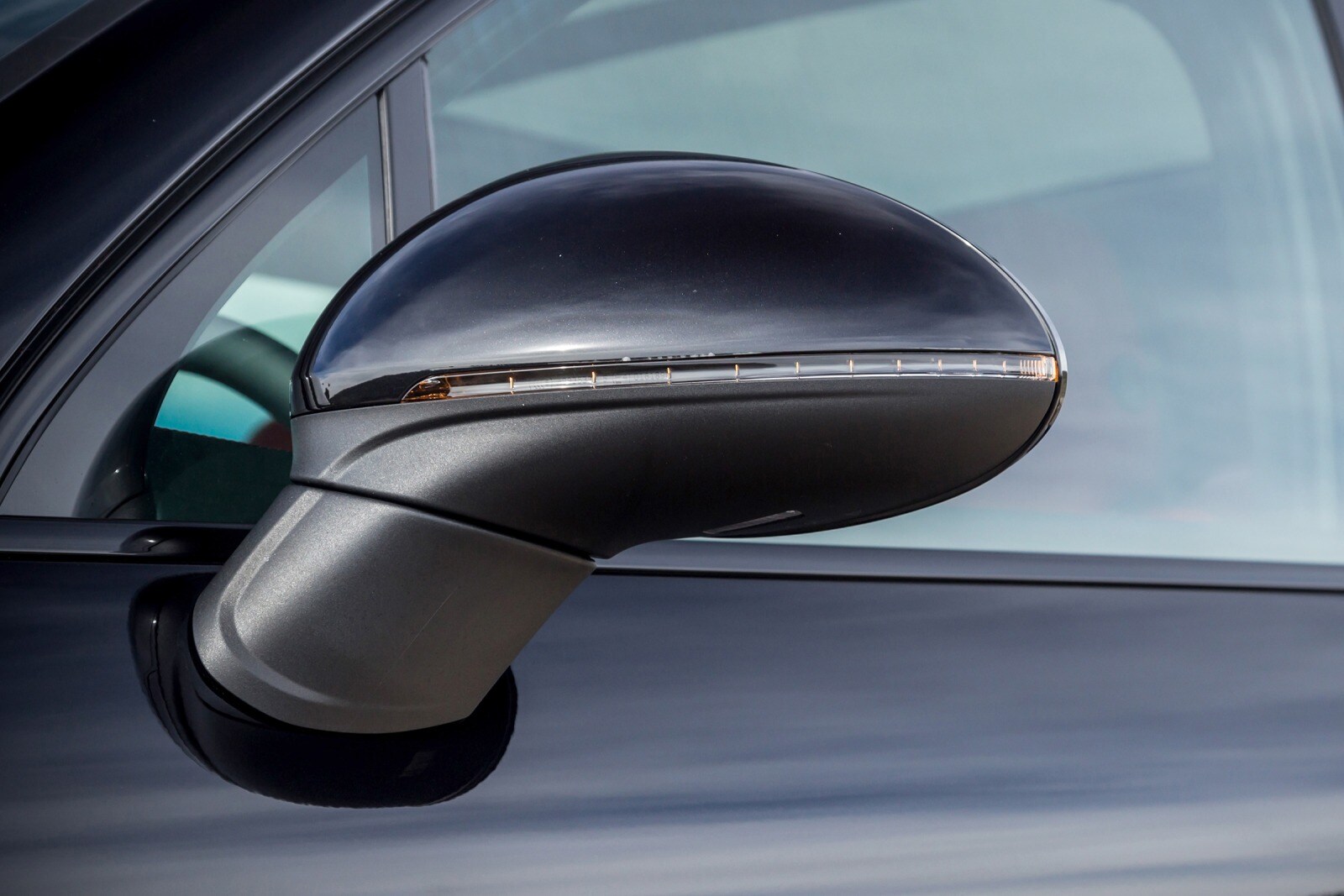 2018 Porsche Cayenne exterior EXM