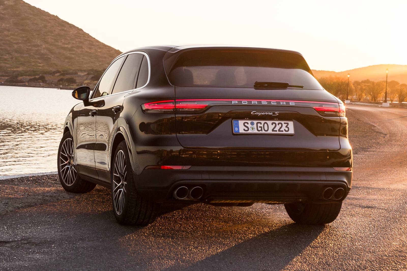2019 Porsche Cayenne exterior F