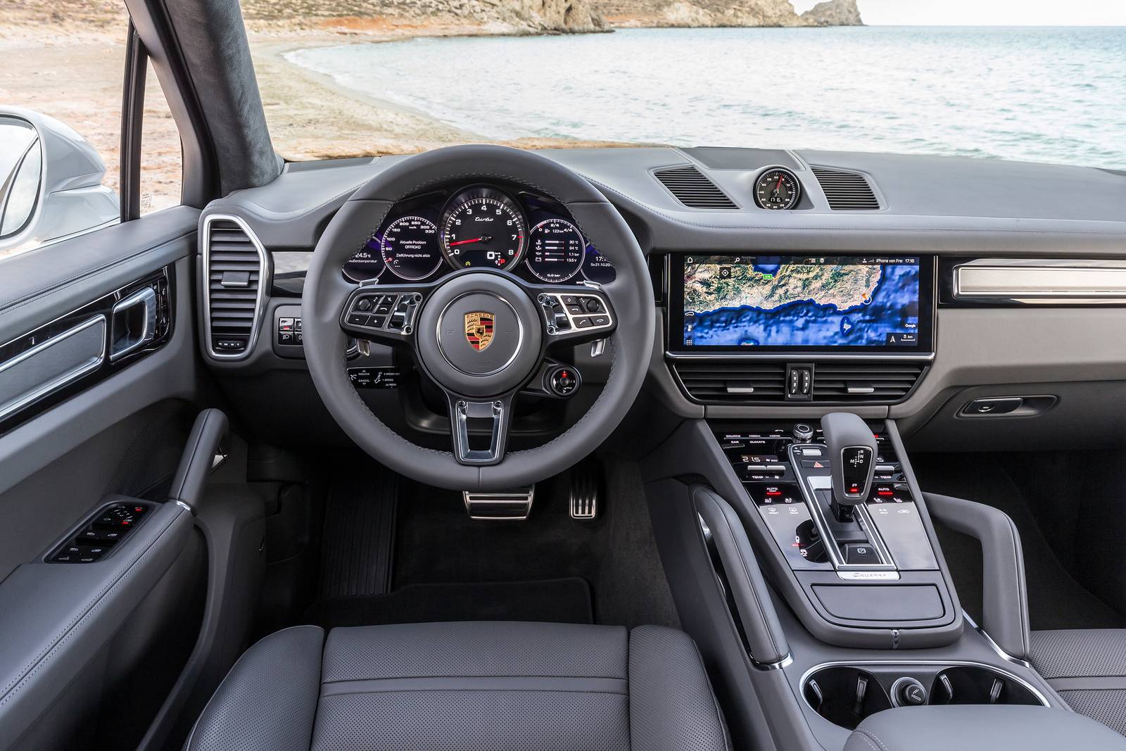 2020 Porsche Cayenne interior SWD