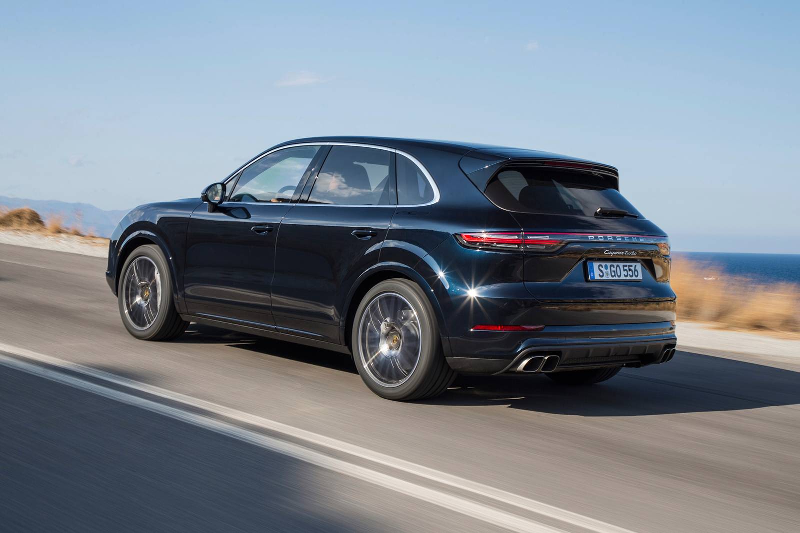 2021 Porsche Cayenne exterior FQ