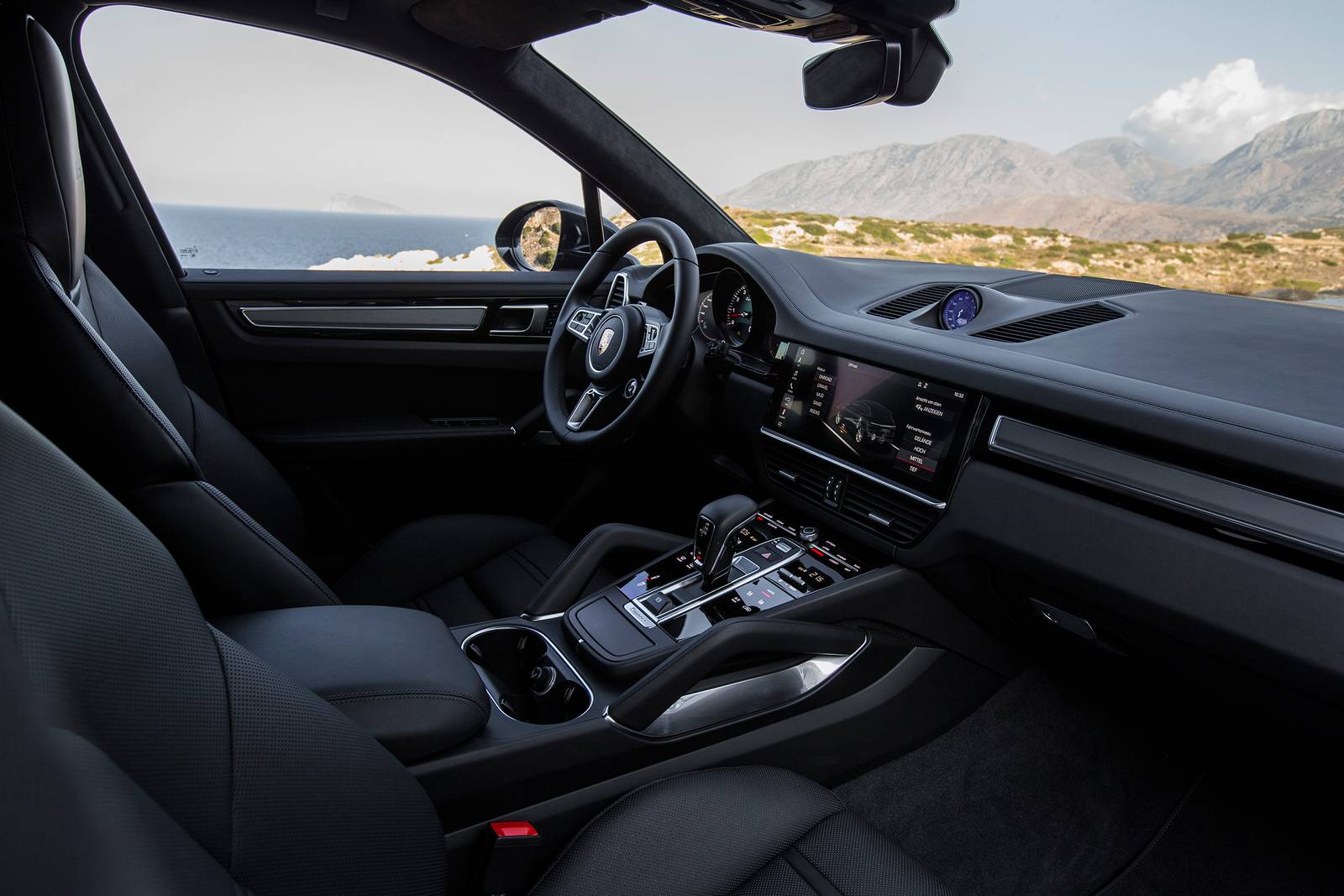 2021 Porsche Cayenne interior I
