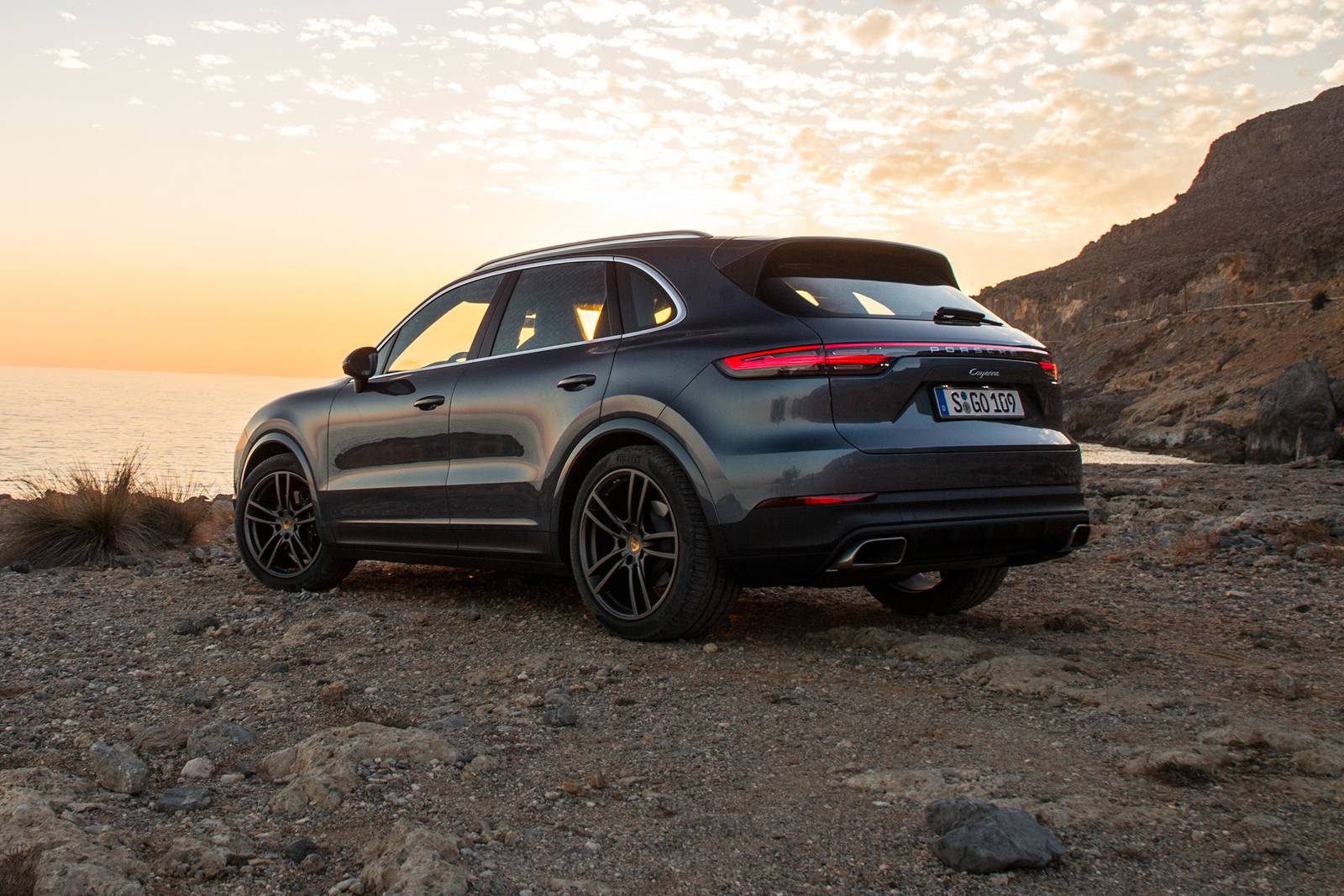 2023 Porsche Cayenne exterior F