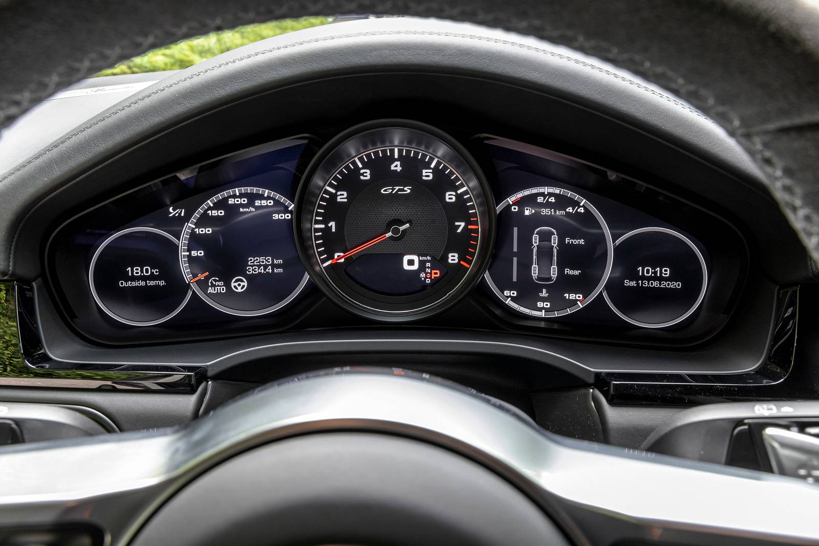 2023 Porsche Cayenne interior G