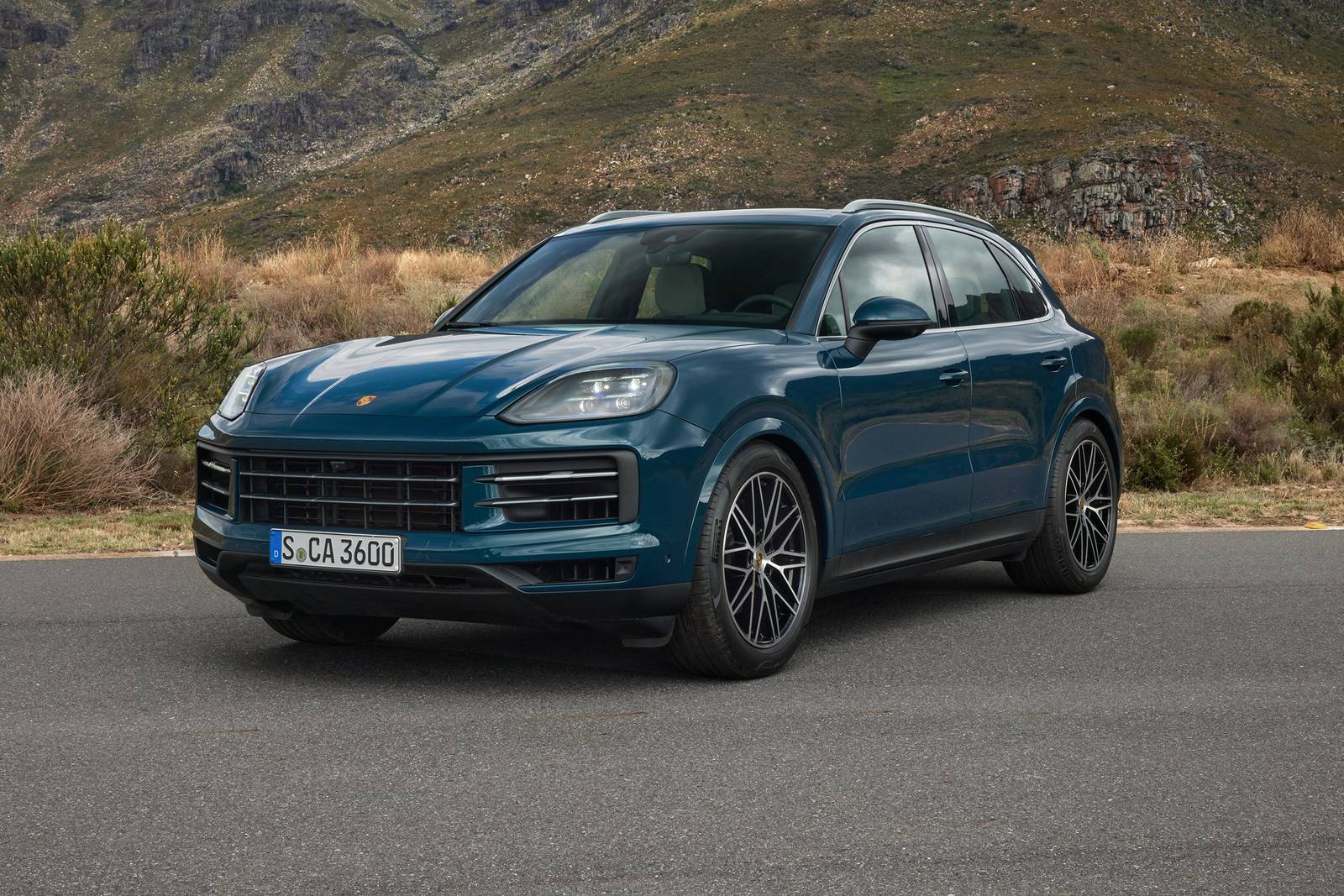 2024 Porsche Cayenne exterior FQ