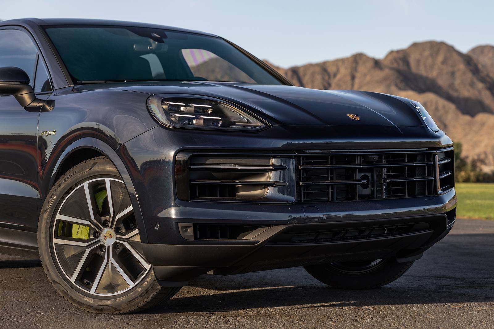 2025 Porsche Cayenne exterior EDETAIL