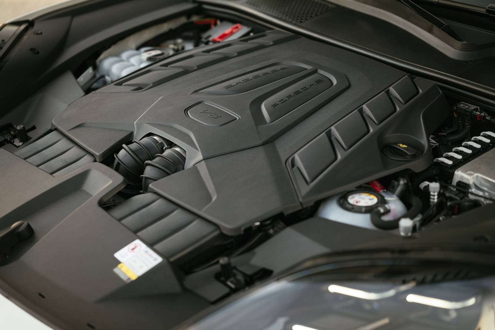 2025 Porsche Cayenne exterior E