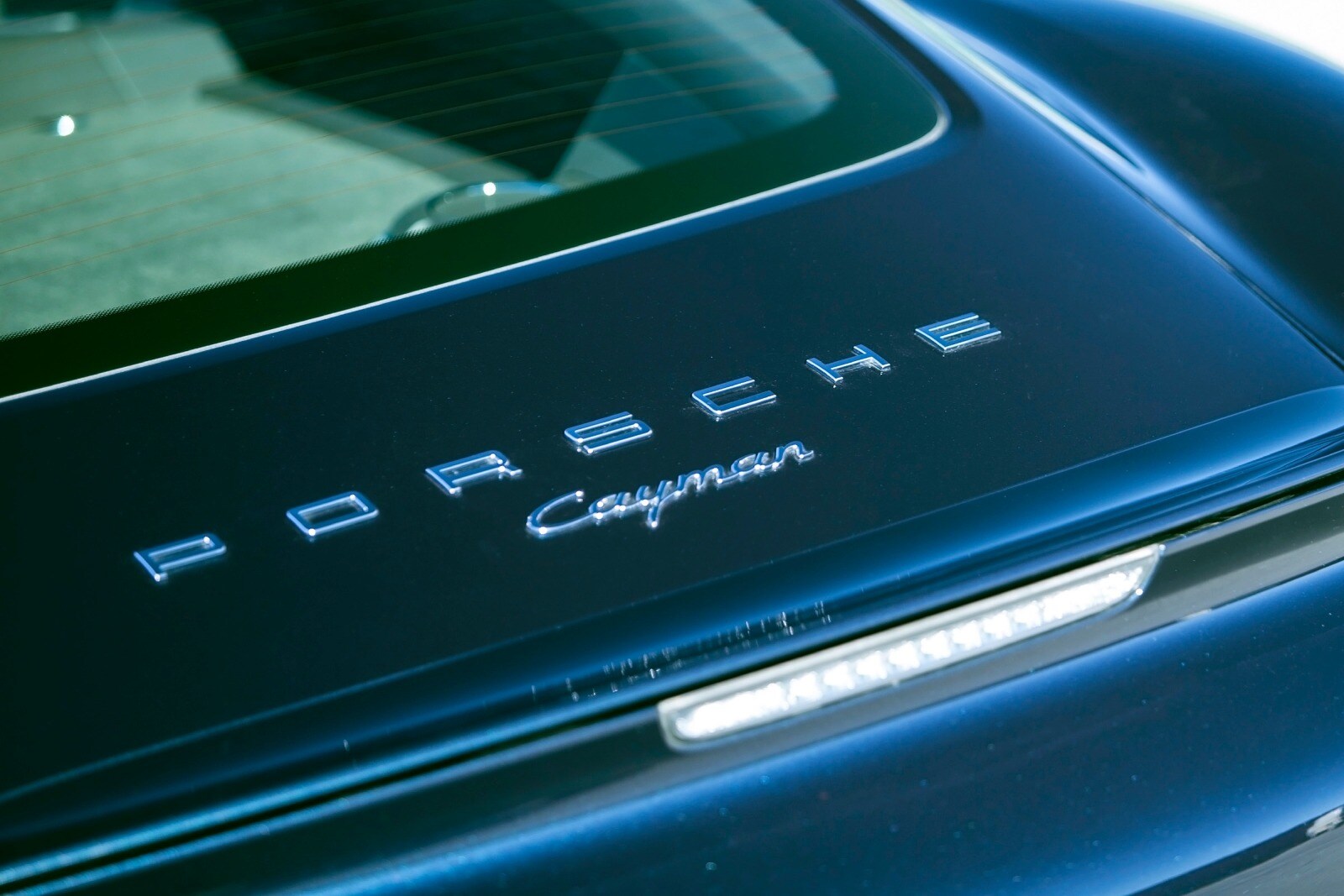 2016 Porsche Cayman exterior RBDG