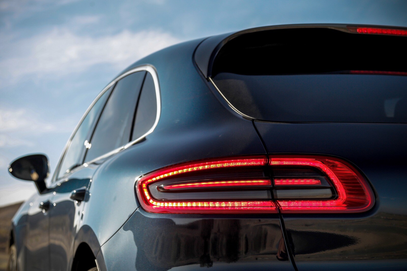 2017 Porsche Macan exterior EDETAIL