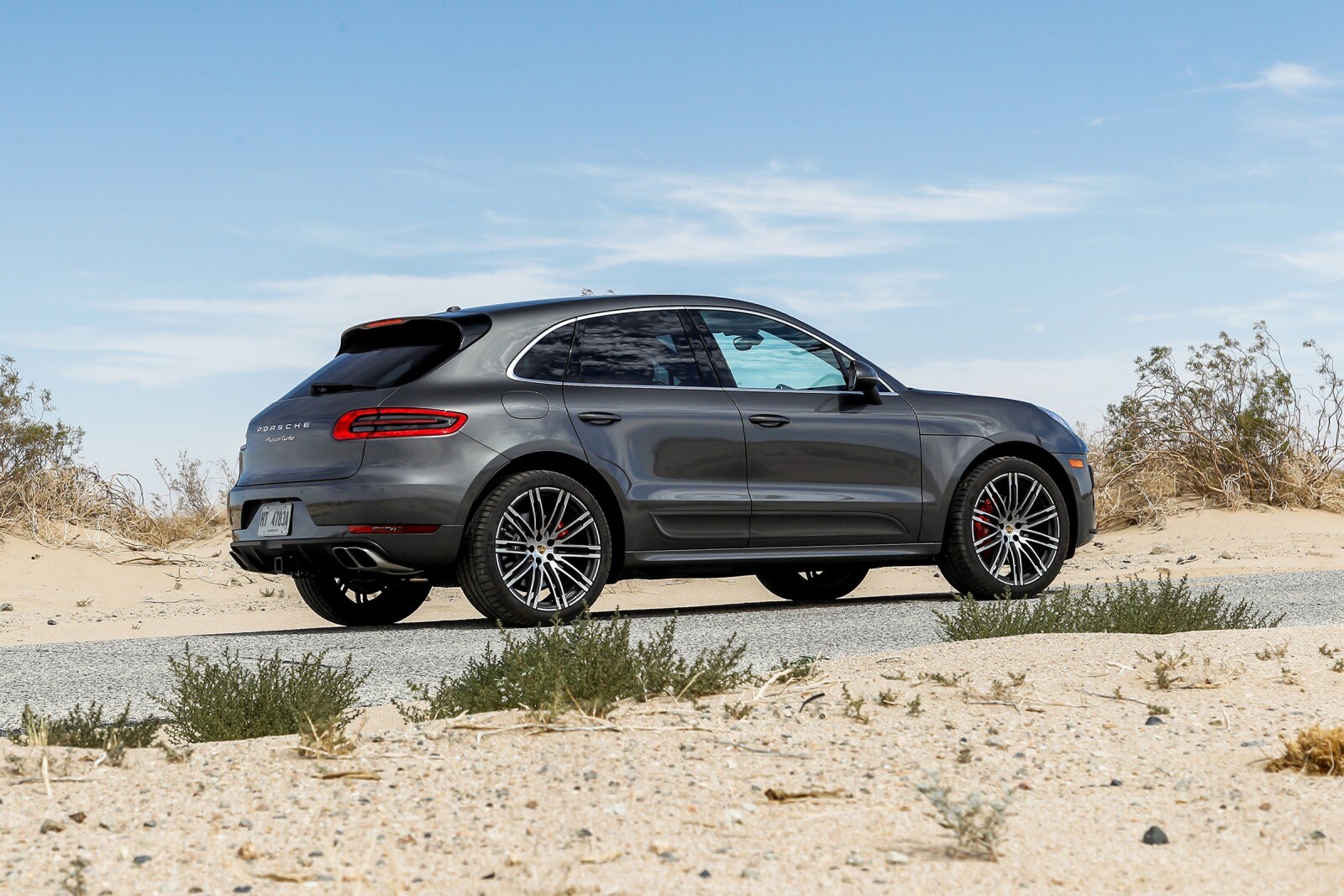 2018 Porsche Macan exterior F