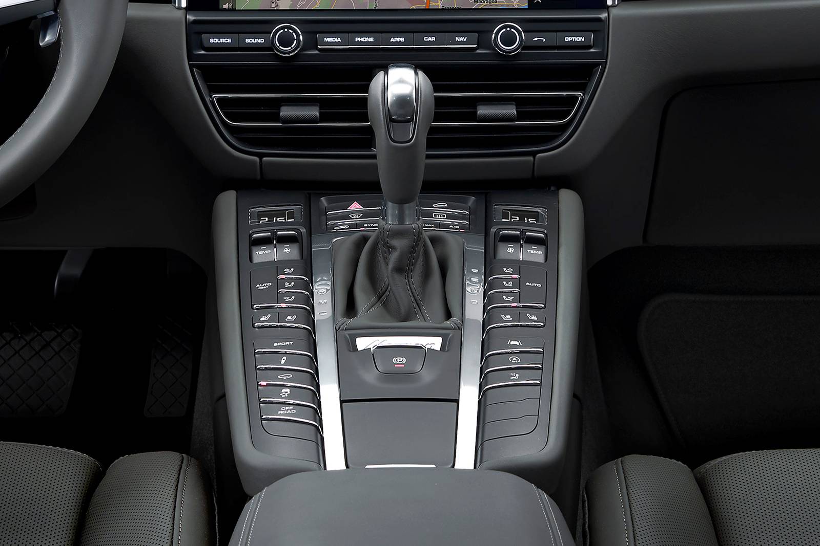 2020 Porsche Macan interior SHF