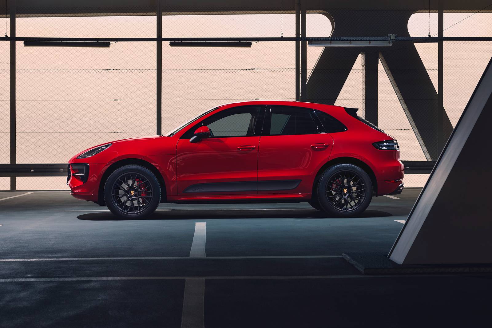 2020 Porsche Macan exterior S