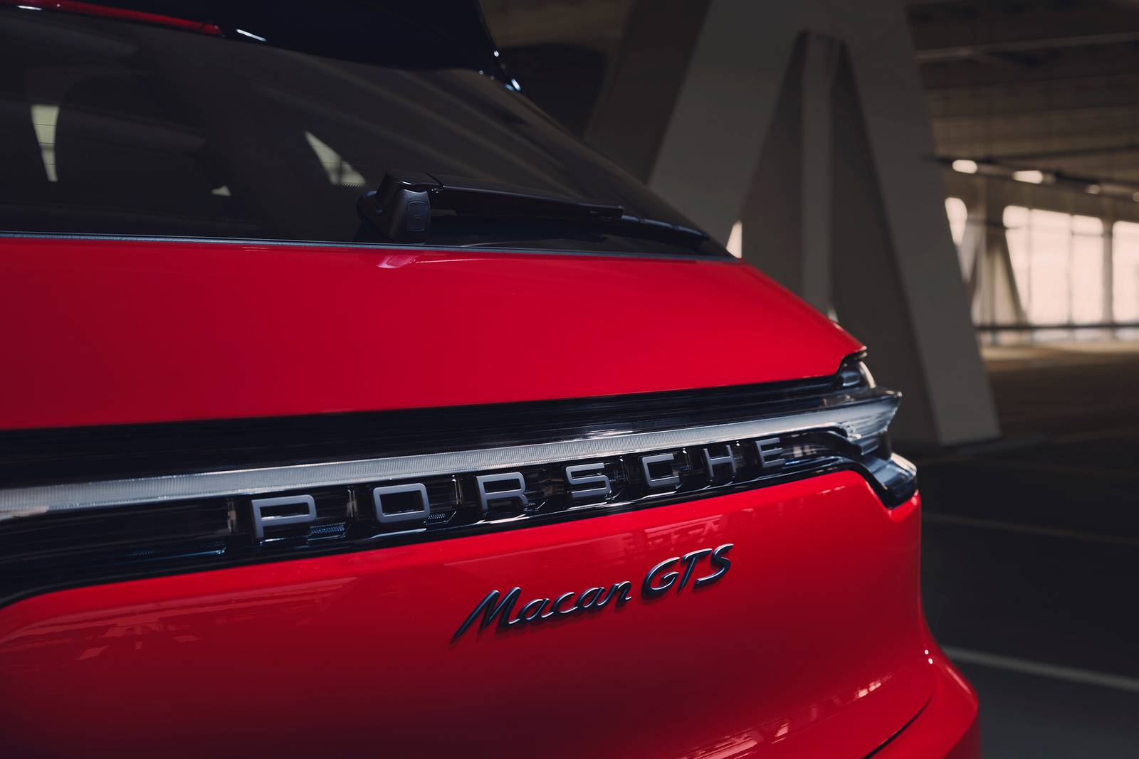 2020 Porsche Macan exterior RBDG