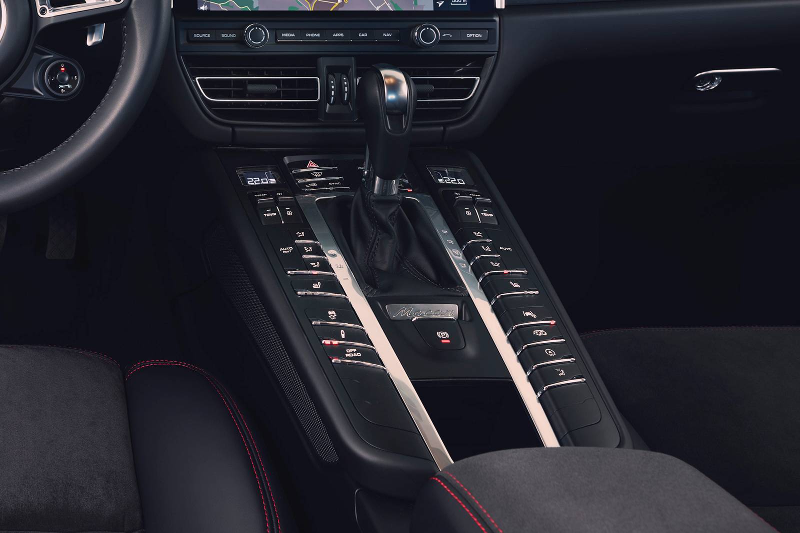2020 Porsche Macan interior SHF