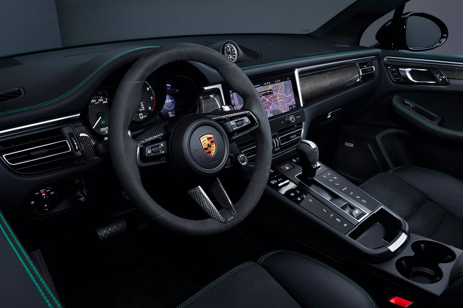 2023 Porsche Macan interior D