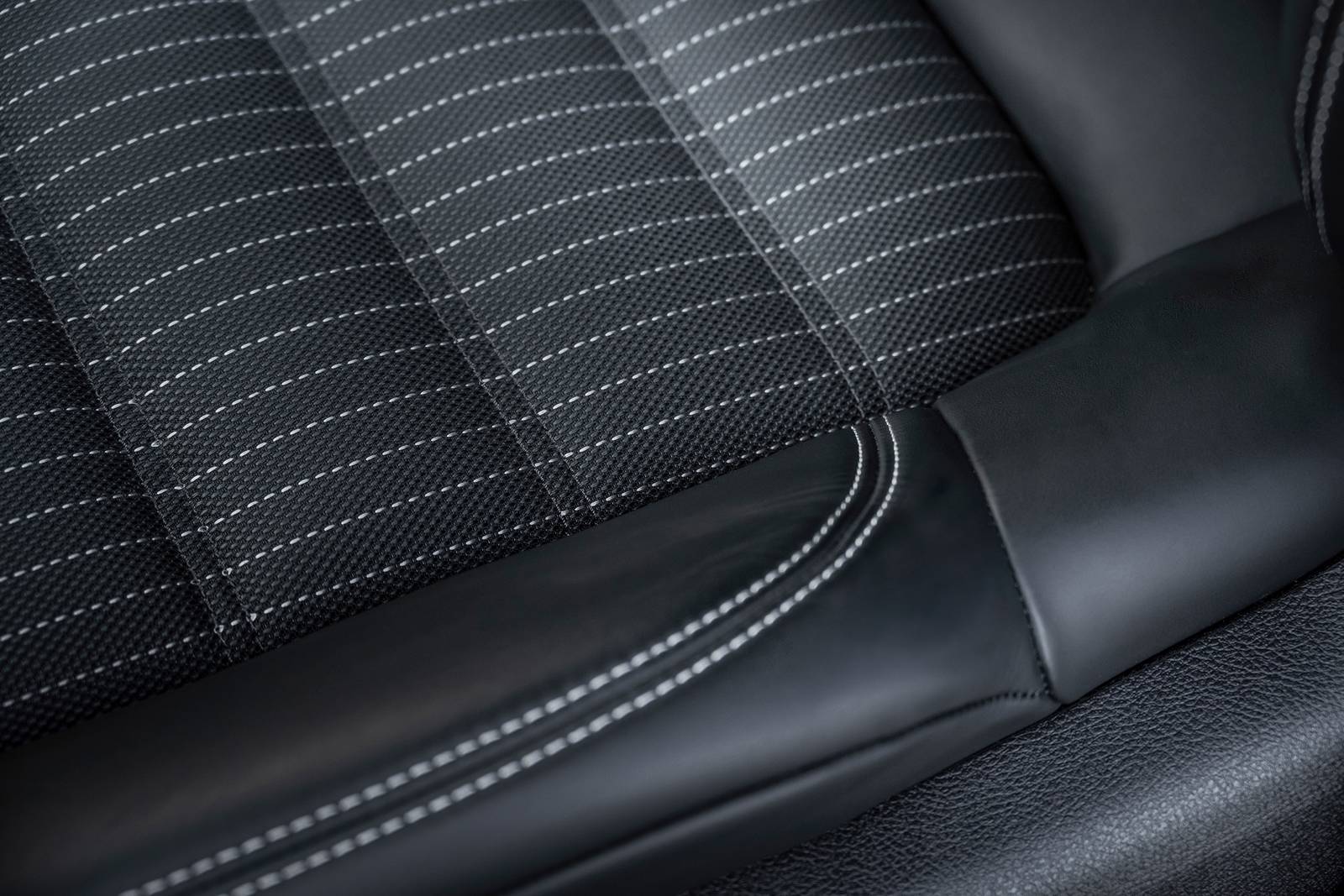 2023 Porsche Macan interior DETAIL