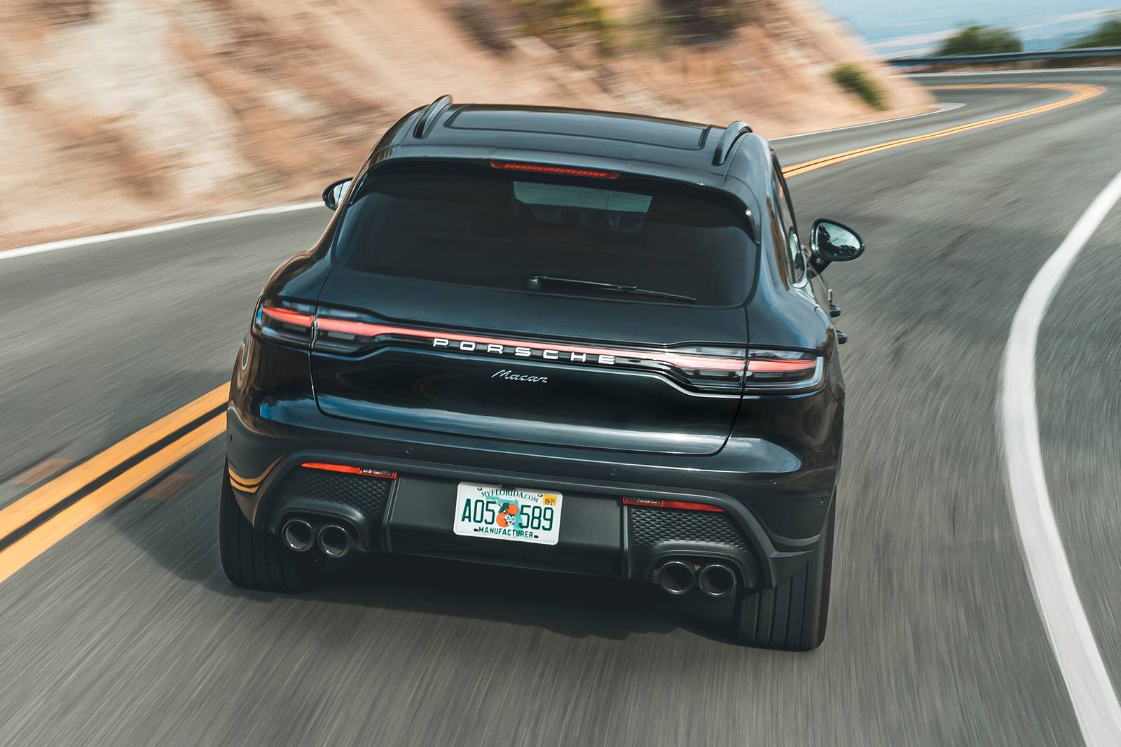 2025 Porsche Macan exterior FQ