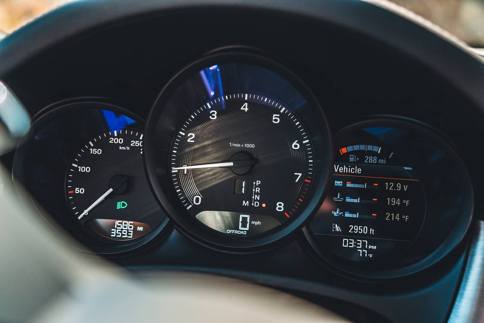 2025 Porsche Macan interior G