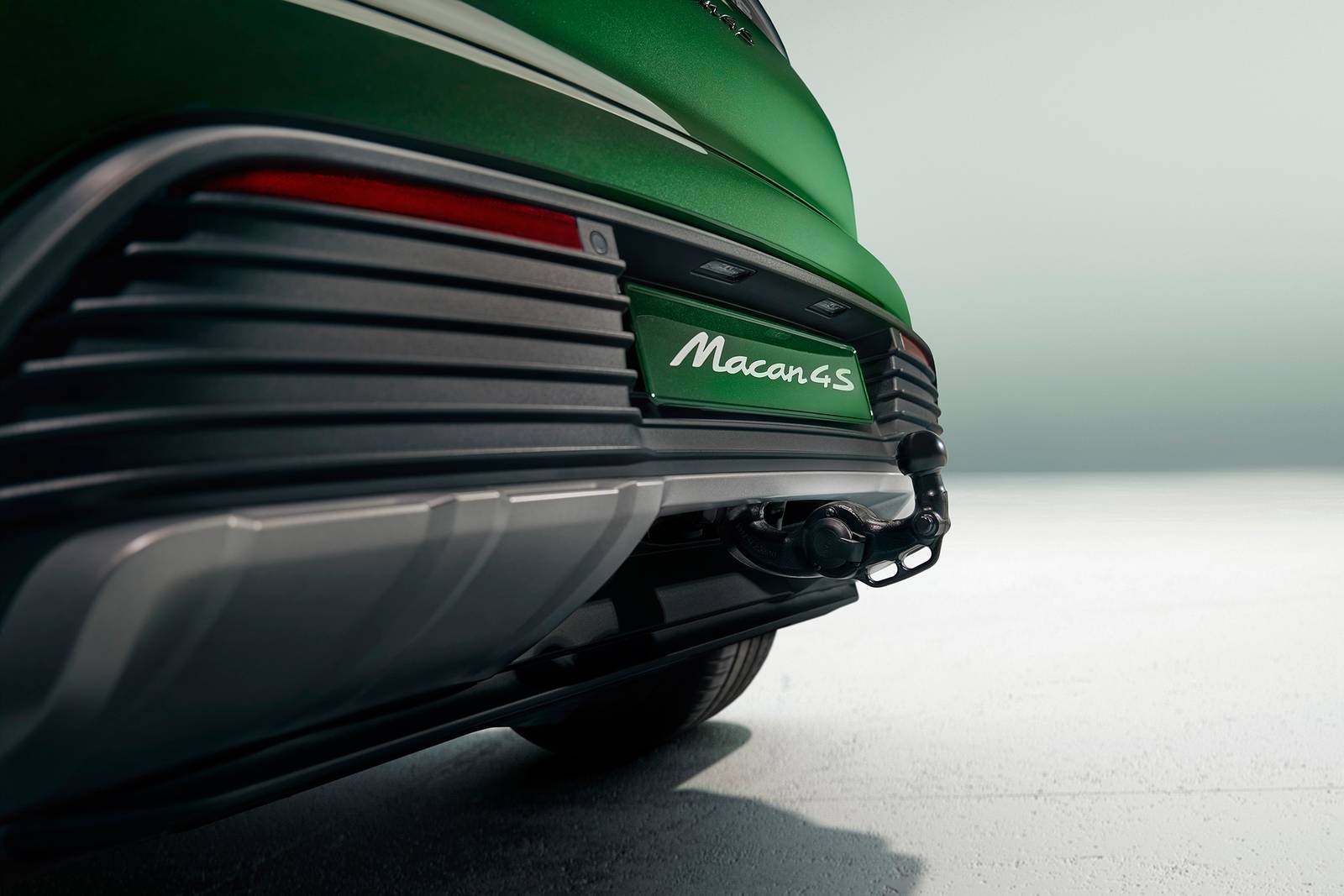 2025 Porsche Macan exterior EDETAIL