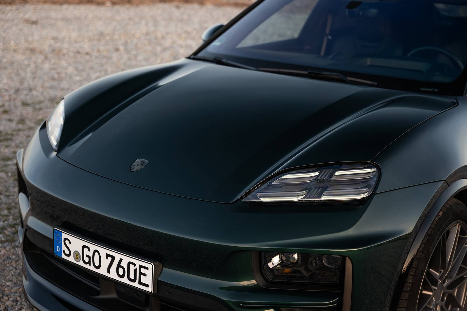 2025 Porsche Macan exterior EDETAIL