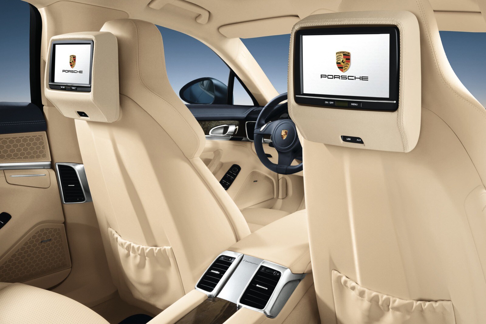 2010 Porsche Panamera interior DETAIL