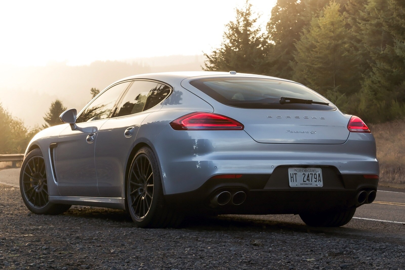 2015 Porsche Panamera exterior F