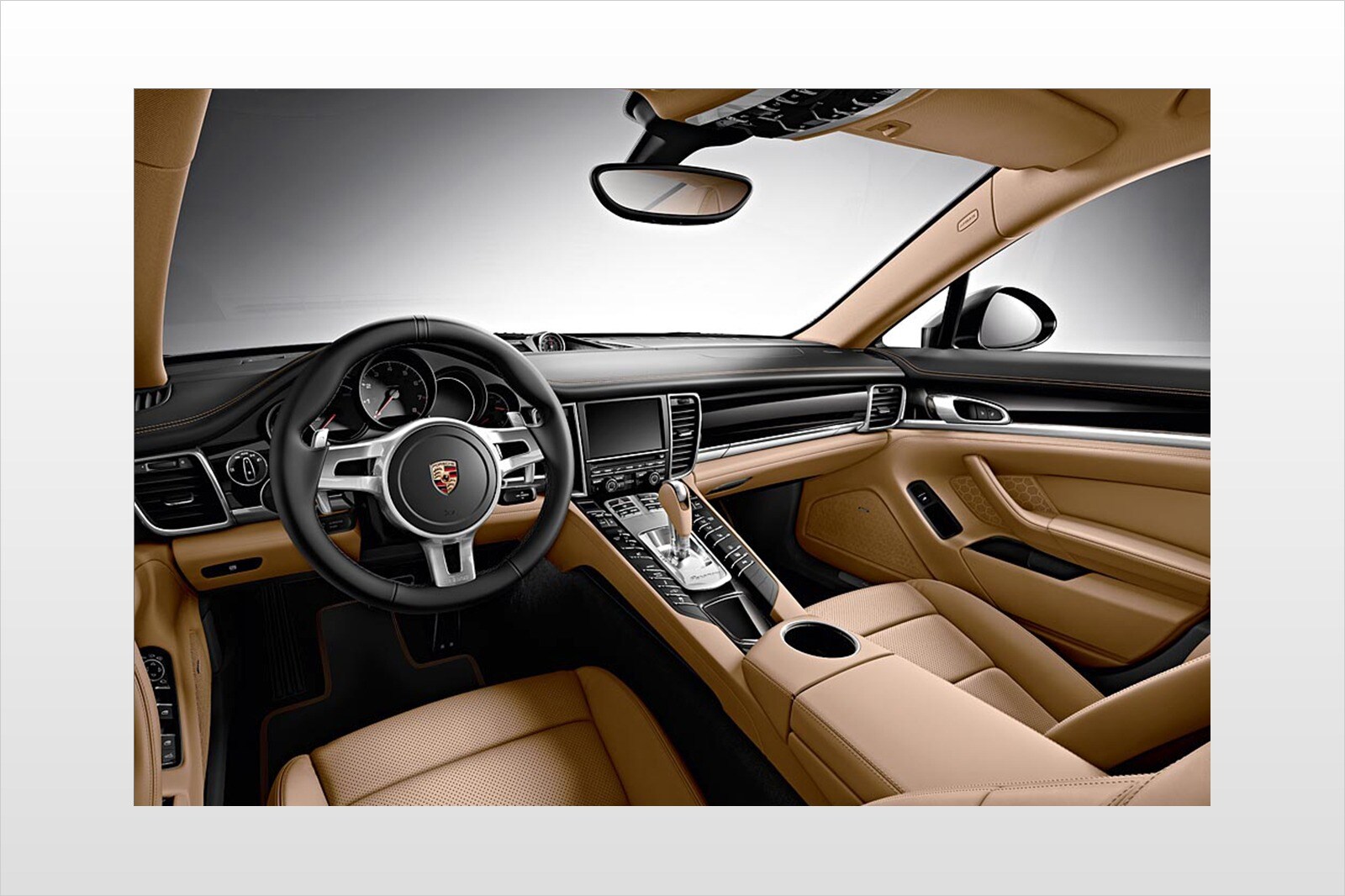 2016 Porsche Panamera interior I