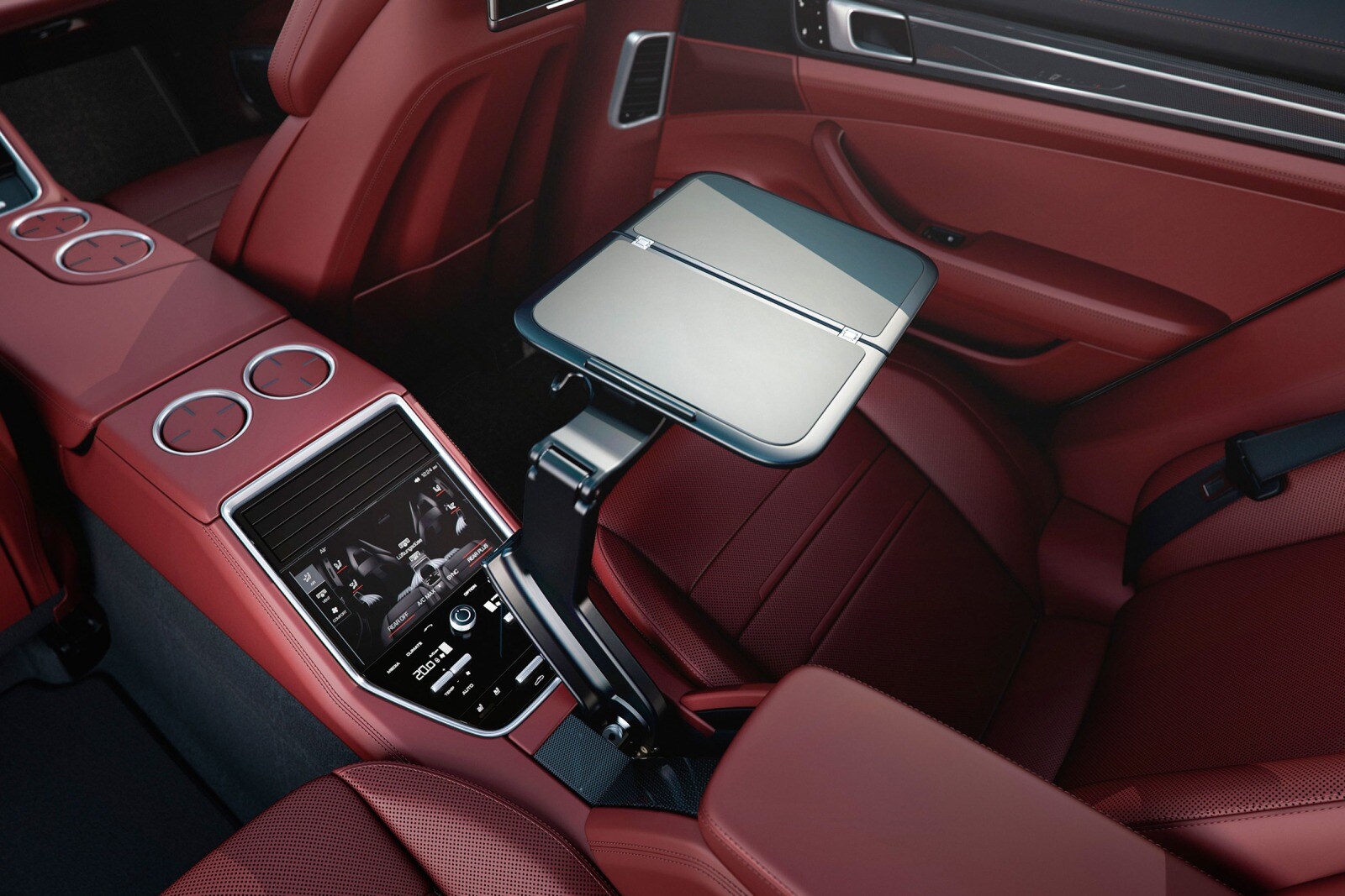 2017 Porsche Panamera interior DETAIL