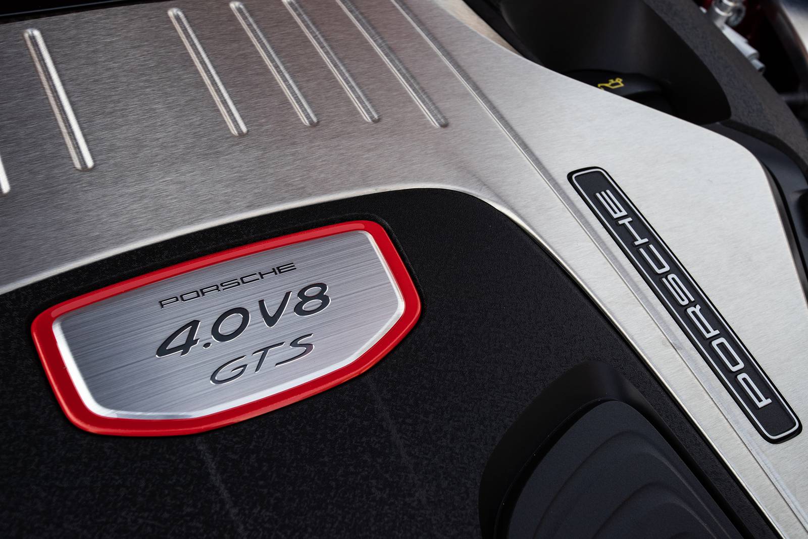 2019 Porsche Panamera exterior E