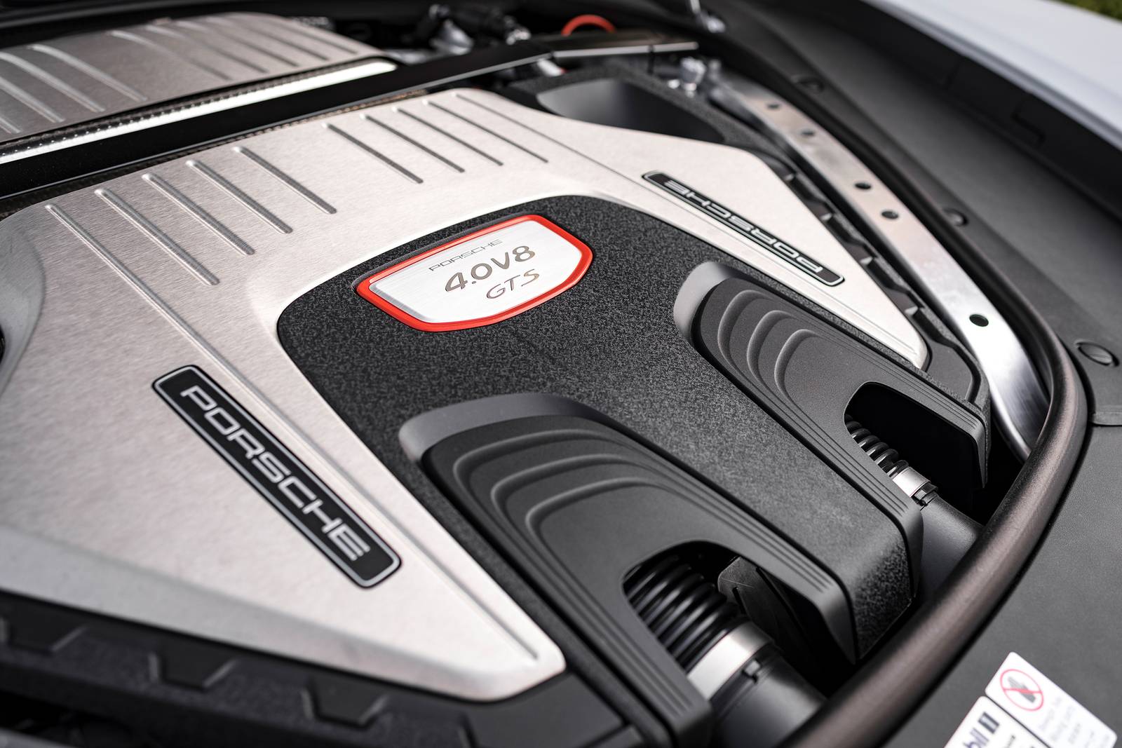 2019 Porsche Panamera exterior E