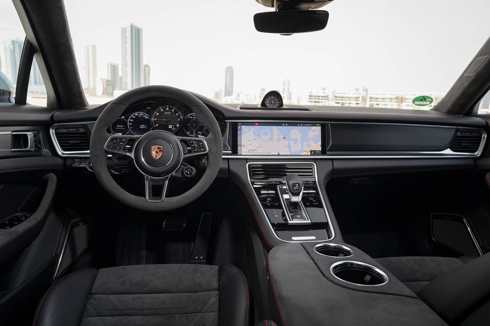 2019 Porsche Panamera interior D