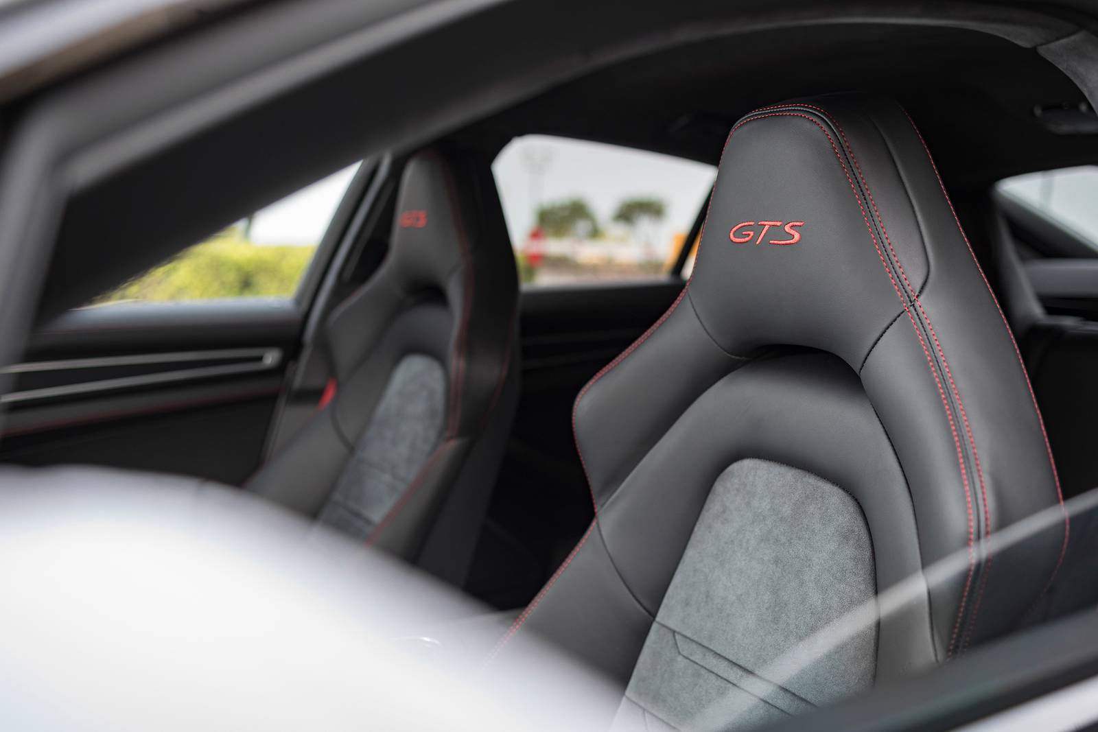 2019 Porsche Panamera interior DETAIL
