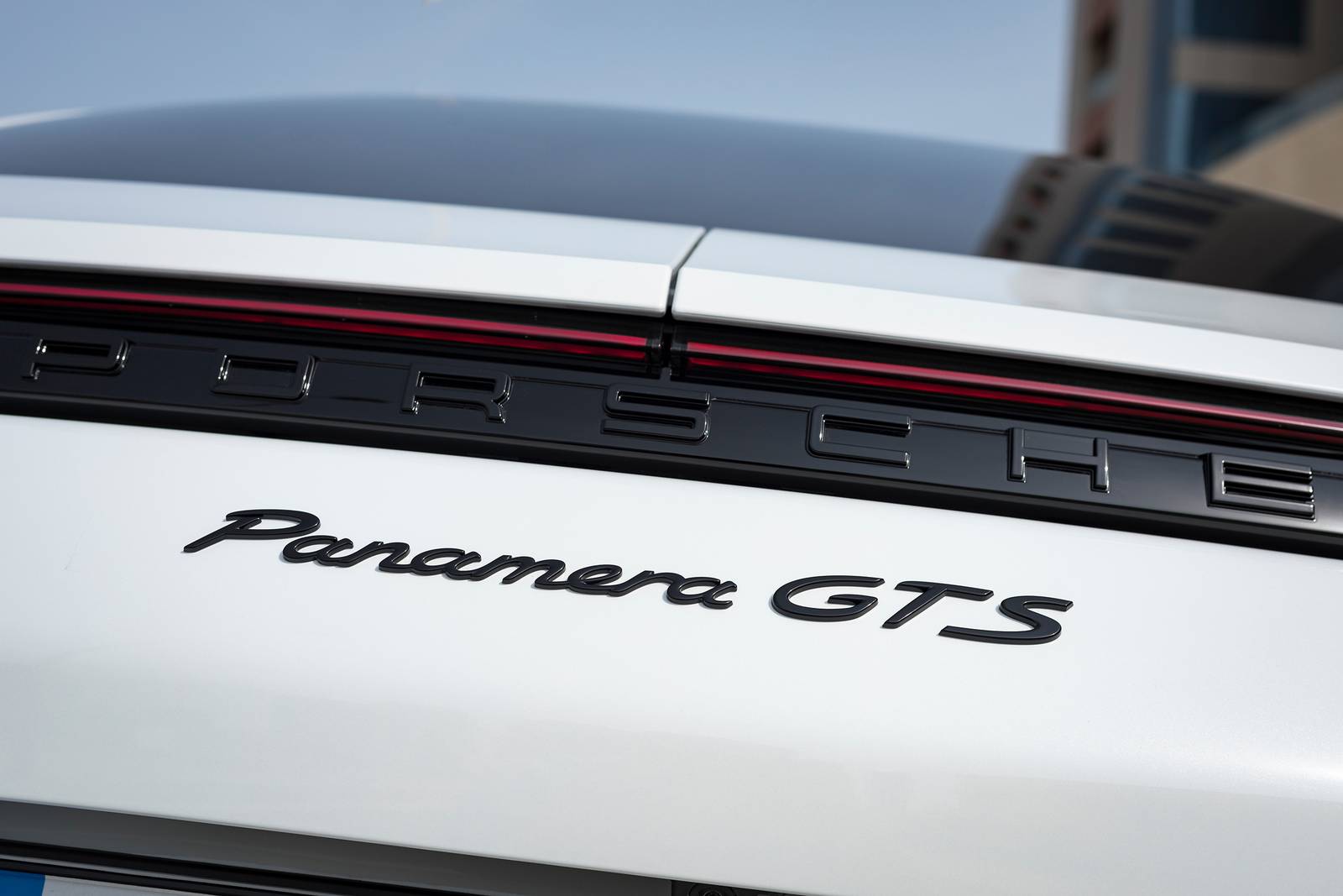 2019 Porsche Panamera exterior RBDG