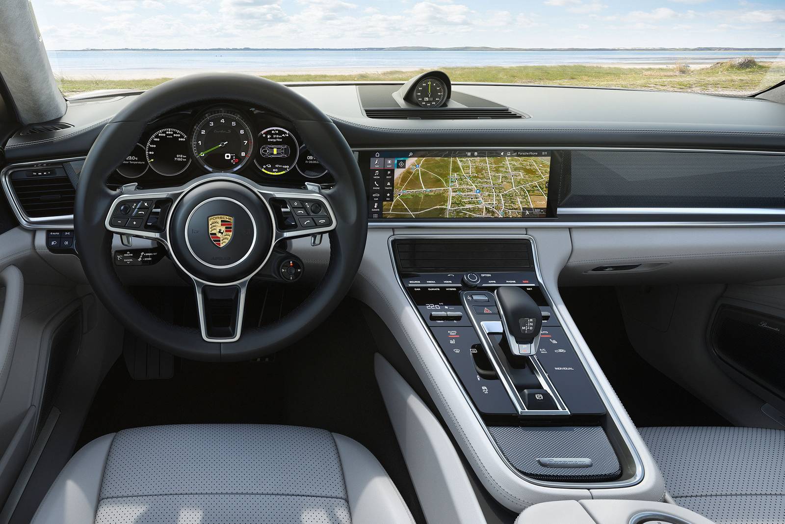 2019 Porsche Panamera interior D